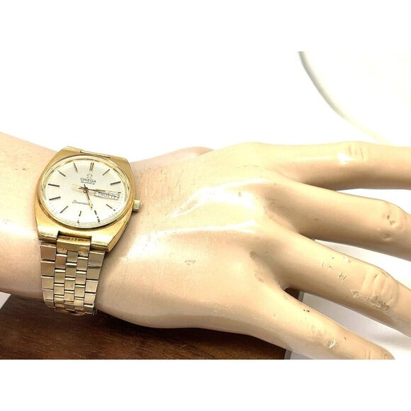 Omega Seamaster Men's Watch 1345 Vintage Swiss Quartz Day Date Gold Steel 34mm - Picture 4 of 14